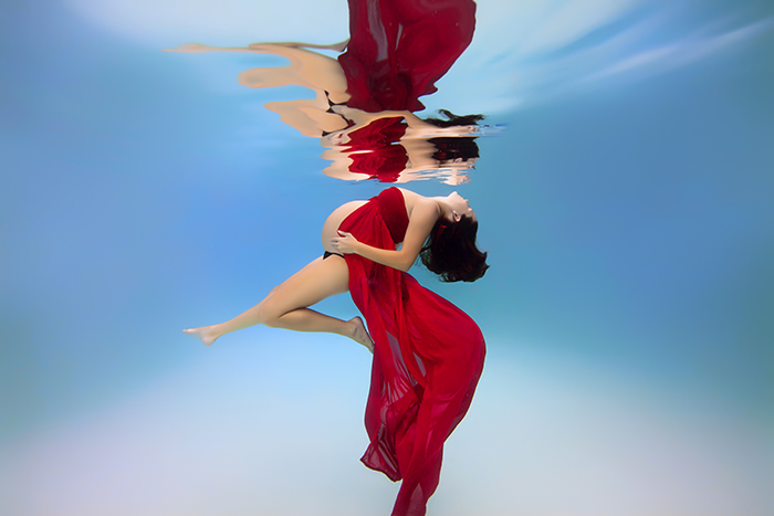 Подводные фотографии беременных женщин от Адама Оприса