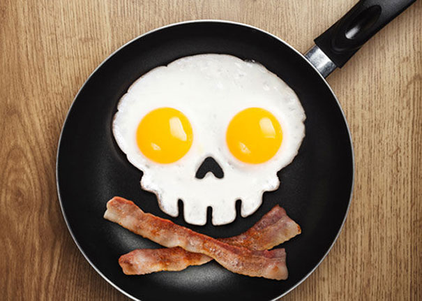 Готовим яйца на Хэллоуин - праздничный завтрак-5