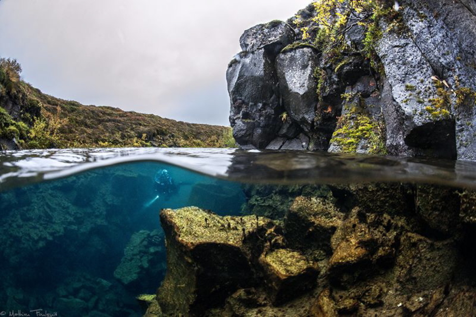 34 невероятные фотографии о том, что скрывается под водой - 33