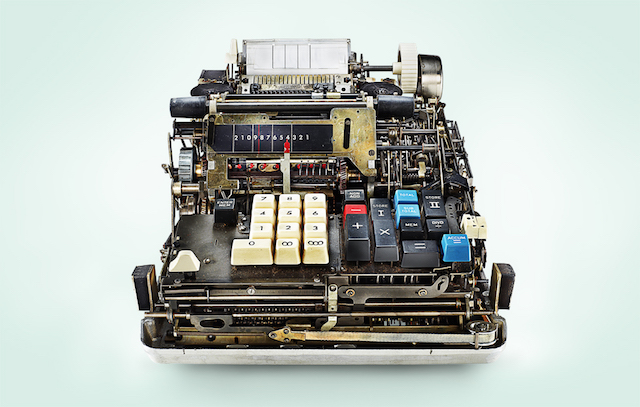 Фотографии старых механических калькуляторов от Кевина Туми - 1