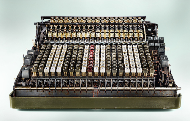 Фотографии старых механических калькуляторов от Кевина Туми - 12