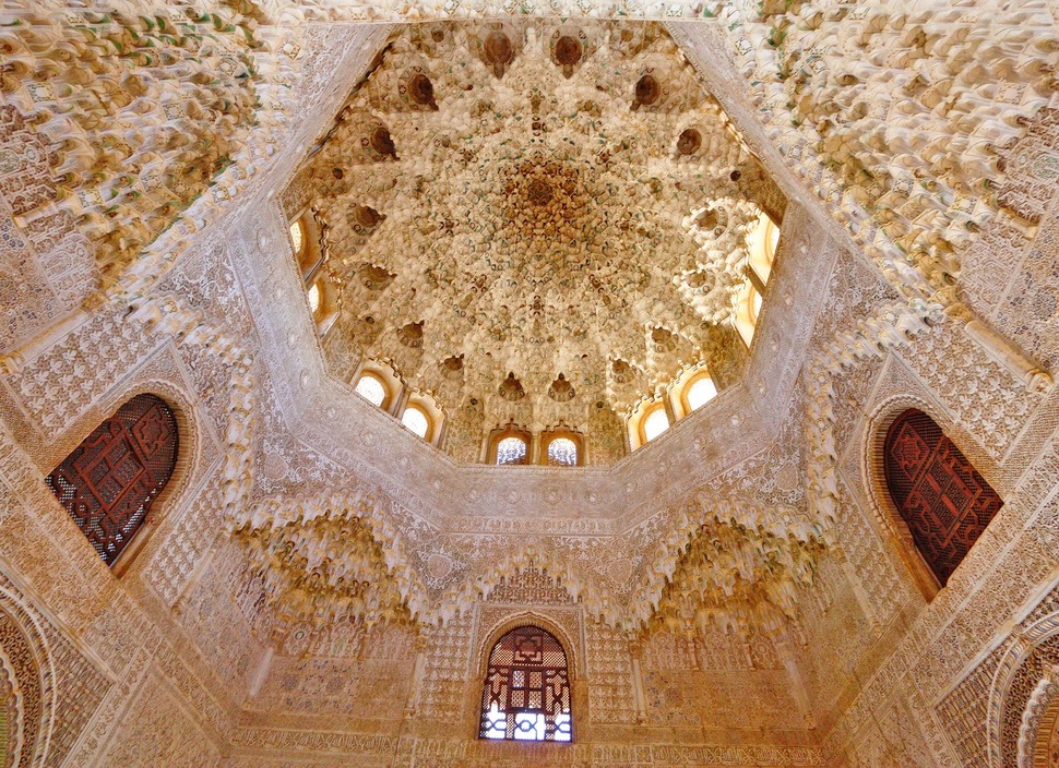 Зал двух сестёр, Альгамбра, Гранада, Испания