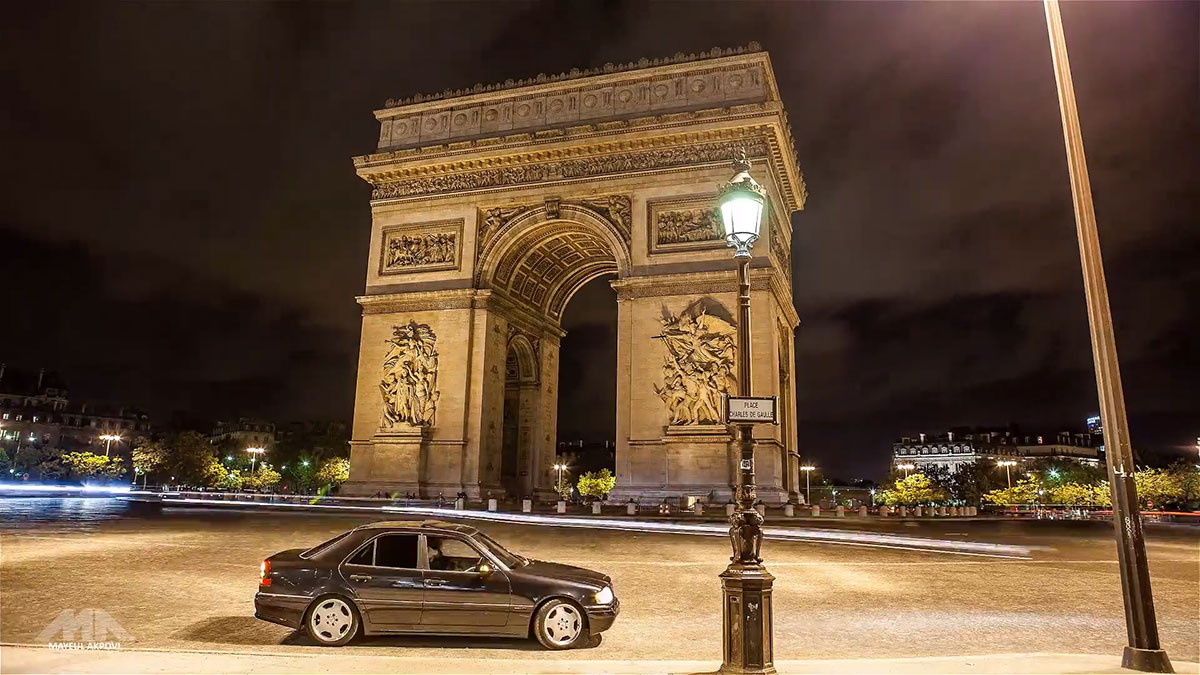 Красивая экскурсия по Парижу за две минуты в видео stop motion