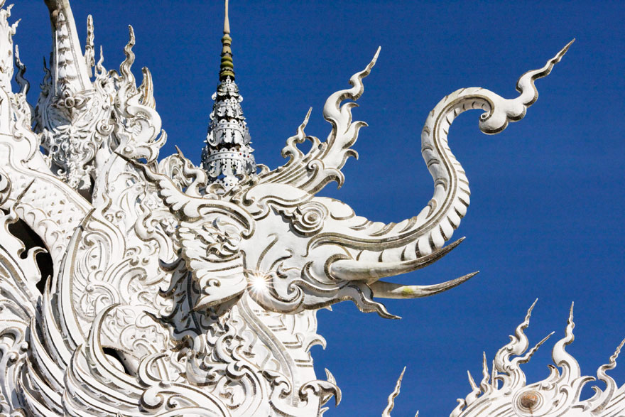 Белый храм в Таиланде-66