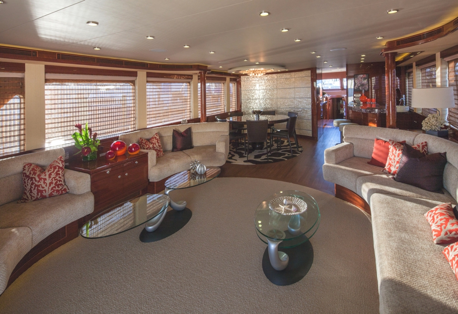 Luxury-Yacht-06