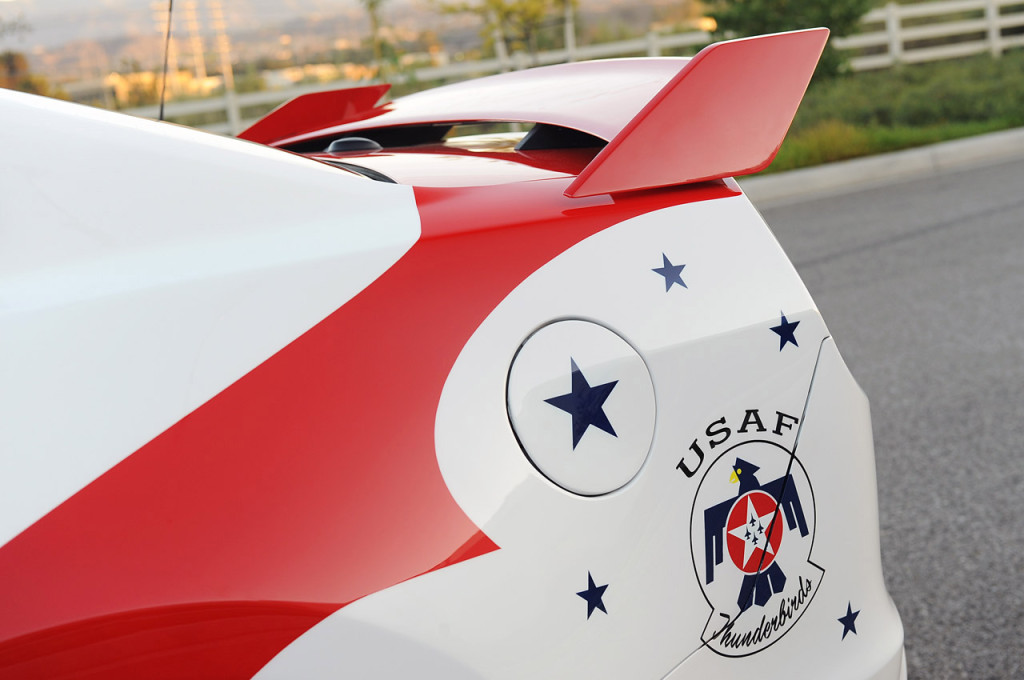 have-a-closer-look-at-the-2014-ford-mustang-usaf-thunderbirds-edition-photo-gallery 6-1024x680