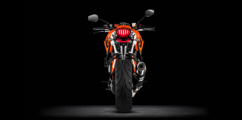 ktm-1290-super-duke-r-official-pics-and-specs-surface-photo-gallery 11