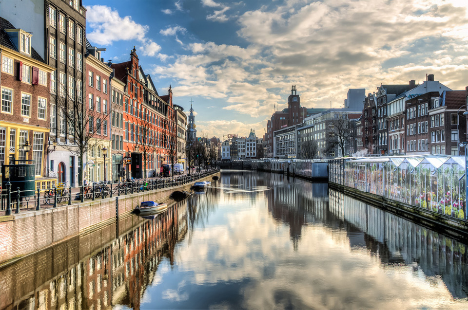 canals-of-amsterdam