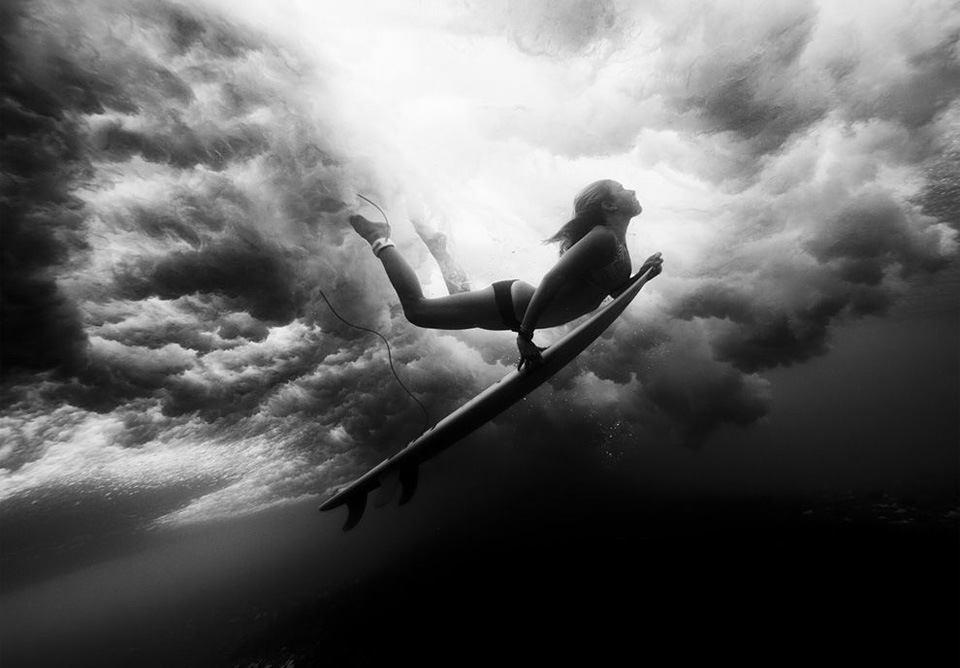 surfing-underwater