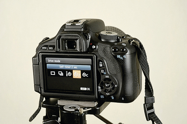 Hands free photography tips DCM132.shoot gearcraft.step1 