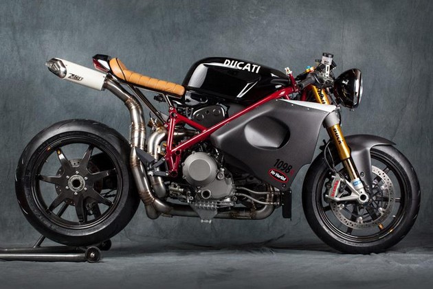 Mr.-Martini-Flash-Back-America-Ducati-1098R-1