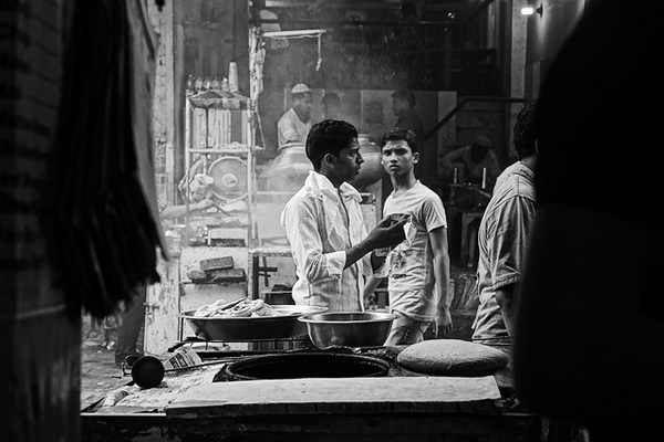 indian street photography bw 26