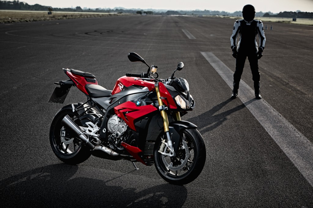 2014-bmw-s1000r-even-more-evil-than-the-rr-photo-gallery 37-1024x682