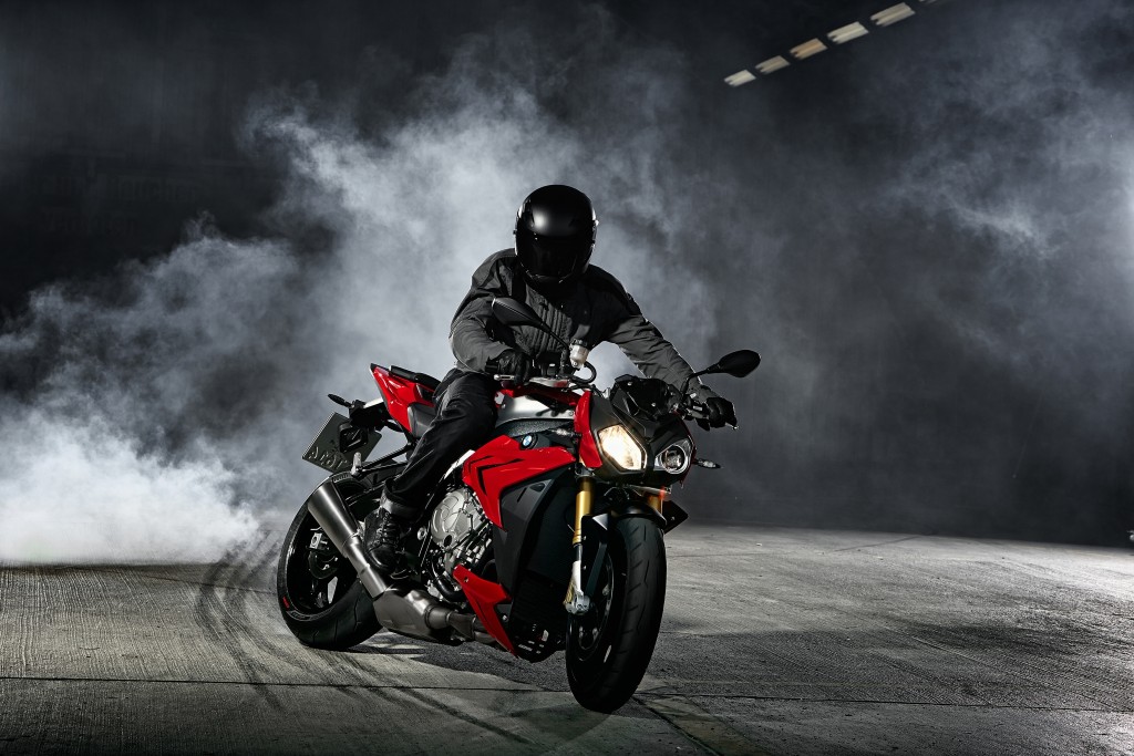 2014-bmw-s1000r-even-more-evil-than-the-rr-photo-gallery 5-1024x683