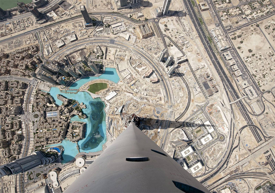 11view-from-the-top-of-burj-khalifa-dubai