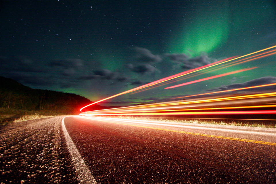 8northern-lights-over-roads-of-alaska