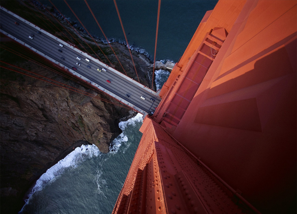 8looking-down-from-the-golden-gate-bridge