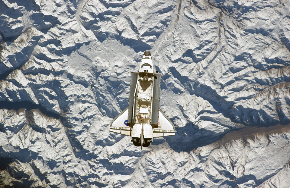 58space-shuttle-over-the-andes-mountains