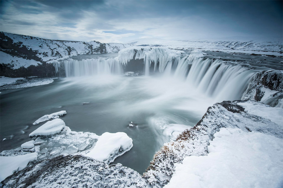 26godafoss-waterfall-of-the-gods-iceland