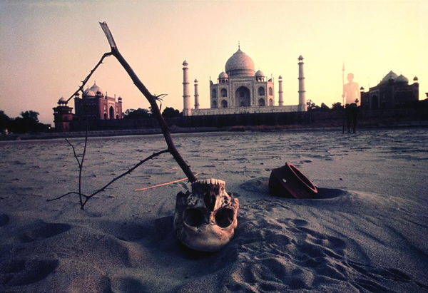 Taj Mahal by Raghu Rai
