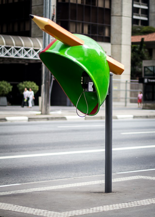 Call Parade: 100 Phone Booths Given to 100 Artists on the Streets of SГЈo Paulo