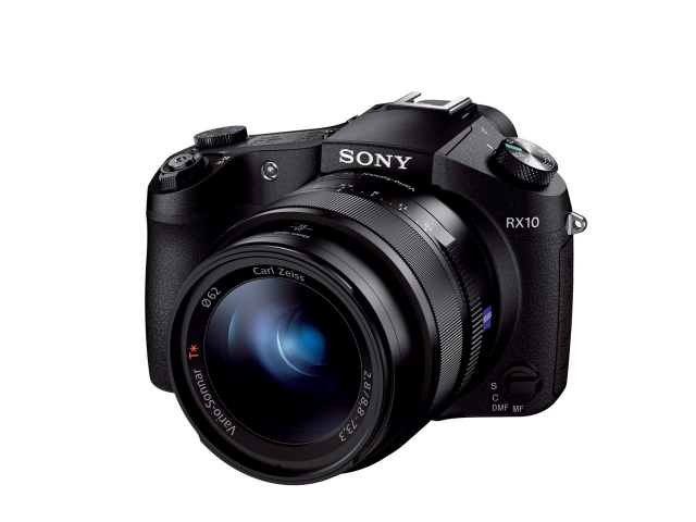 Анонс фотоаппарата Sony RX10