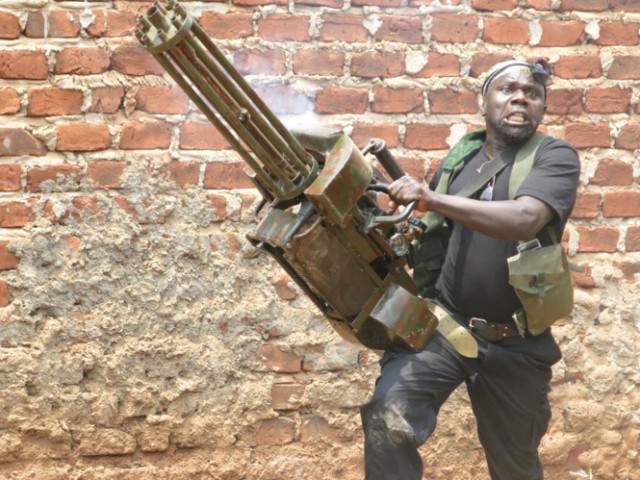 Вакаливуд – киностудия из трущоб Уганды, где снимают невероятные боевики с бюджетом 200 долларов