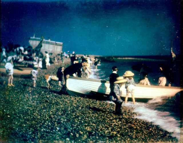 День на пляже Брайтона в ретро фотографиях Отто Пфеннингера (1906 год)