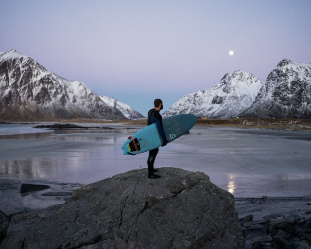 Арктический серфинг на Лофотенских островах. Фотограф Тим Франко