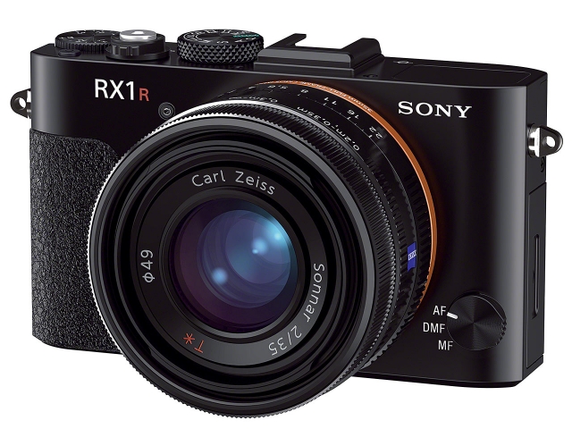 Компактная полнокадровая камера Sony Cyber-Shot DSC-RX1R без AA-фильтра