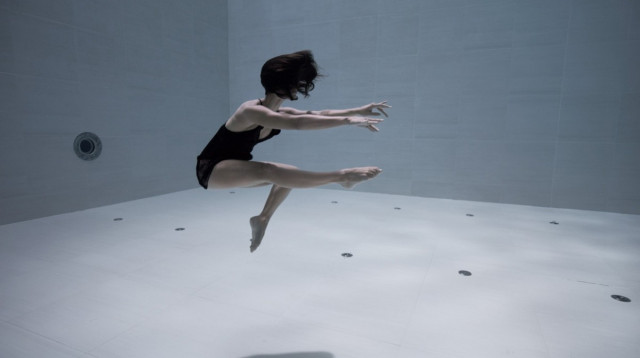 «Ама»: подводная хореография в самом глубоком бассейне мира