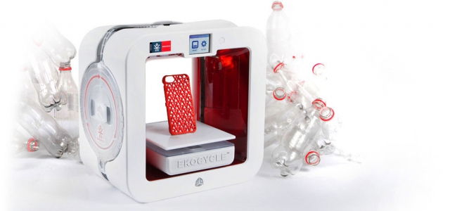 3D-принтер EKOCYCLE Cube утилизирует пластиковые бутылки