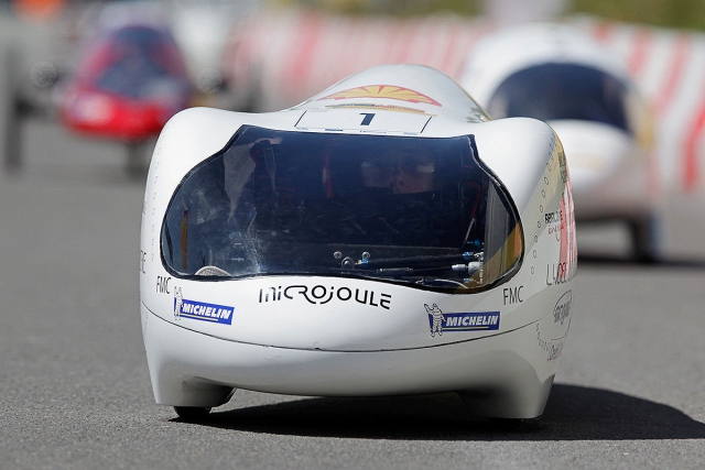 Французские студенты изобрели автомобиль, преодолевающий 3771 километр на одном литре бензина