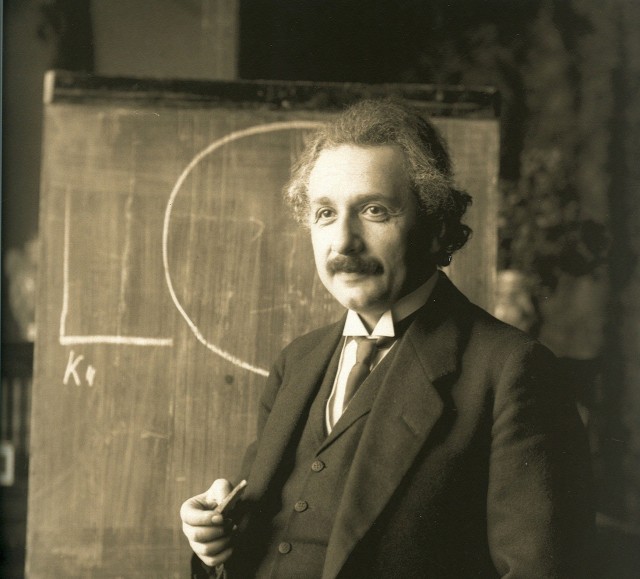 Устами гения: аудиозапись Альберта Эйнштейна, читающего «Общий язык науки»