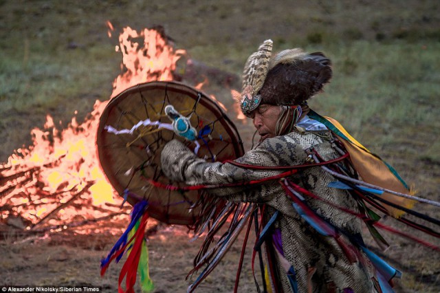 Как становятся шаманами у разных народов