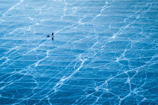 На замёрзшем Байкале