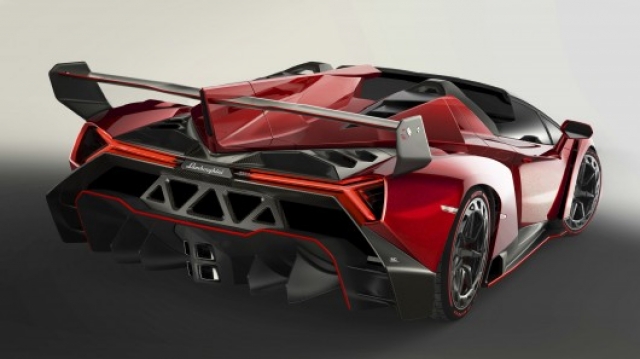 Lamborghini Veneno с открытым верхом за 5,3 млн. долларов