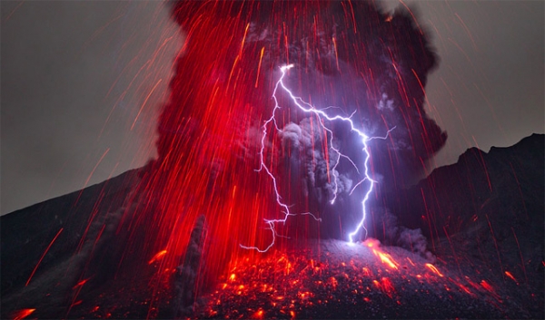 Извержение вулкана Сакурадзима глазами фотографа Мартина Ритца (Martin Rietze)