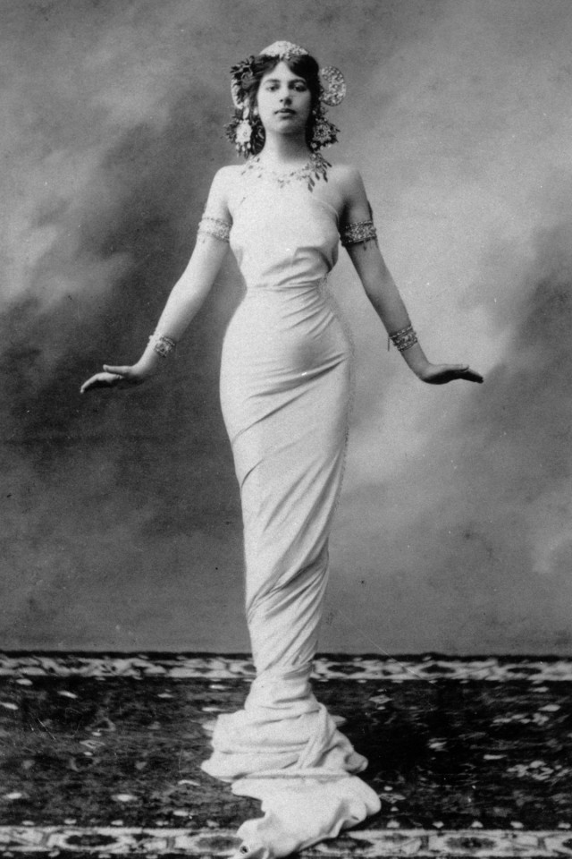 Мата Хари: история танцовщицы, куртизанки и шпионки (1905-1917)
