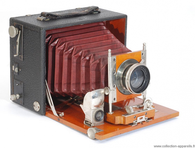 10 000 старинных фотоаппаратов в онлайн архиве Сильвиана Халганда