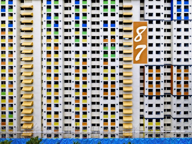Государственный жилищный фонд Сингапура самый яркий и красивый. Фотограф Питер Штайнхауэр