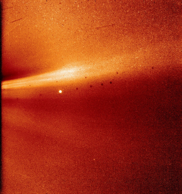 НАСА опубликовало ближайшую фотографию Солнца, полученную зондом «Паркер»