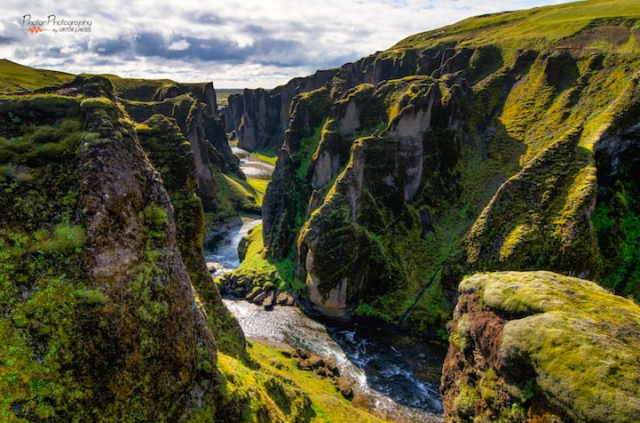 Фьядрарглйуфур - один из самых красивых каньонов в Исландии