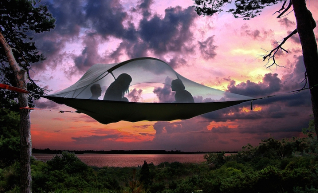 Инновационная подвесная палатка, чтобы спать на деревьях