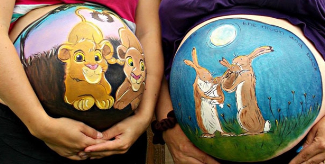 Сказочные рисунки на животах беременных женщин