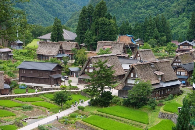 Дома в стиле «гассё-дзукури» в знаменитых деревнях Японии