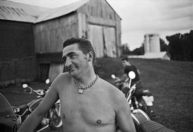 Байкеры из мотоклуба для геев в незаурядных фотографиях, снятых в 1960-е годы