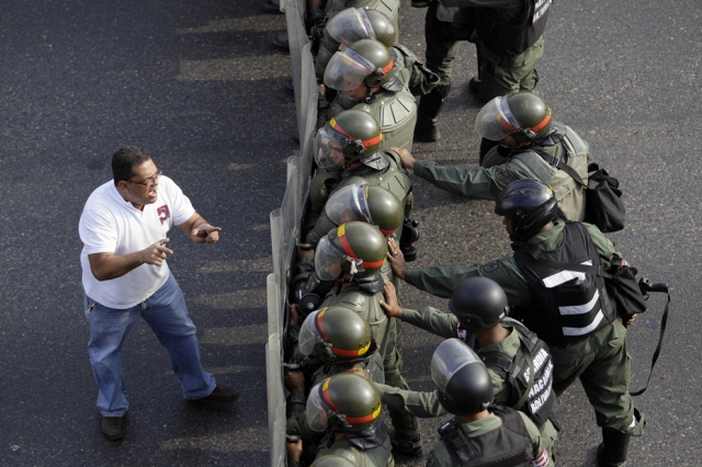 Фоторепортаж из Венесуэлы после президентских выборов