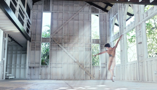 Эмоциональная балетная интерпретация Сергея Полунина под хит «Возьми меня в церковь» - видео