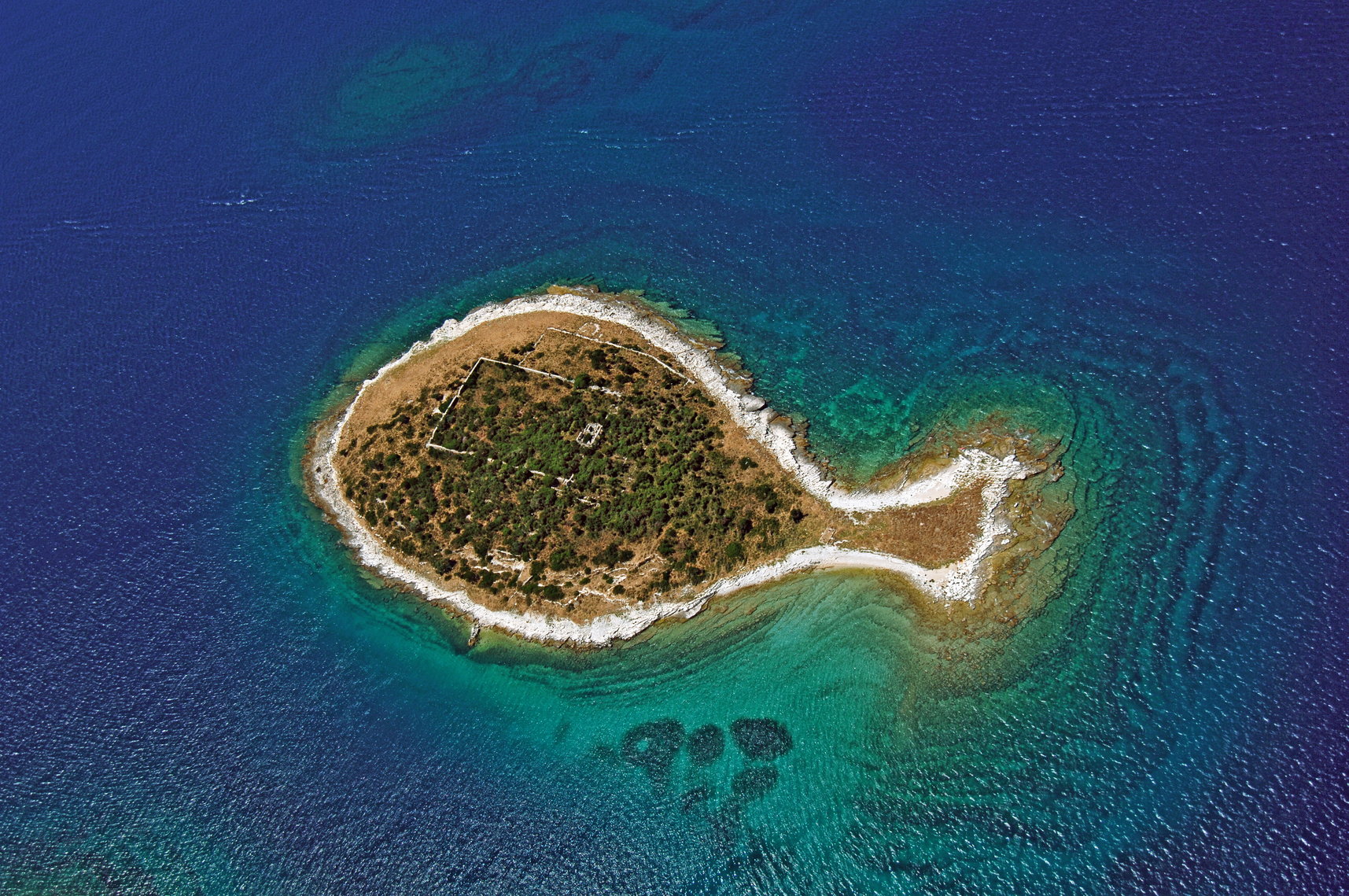 Остров в виде рыбы, Хорватия
